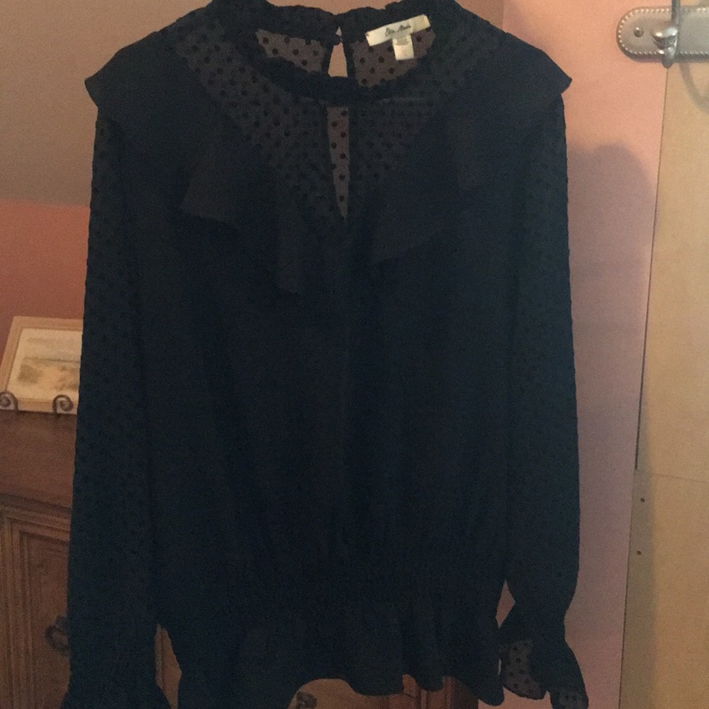 Black pocka dot blouse